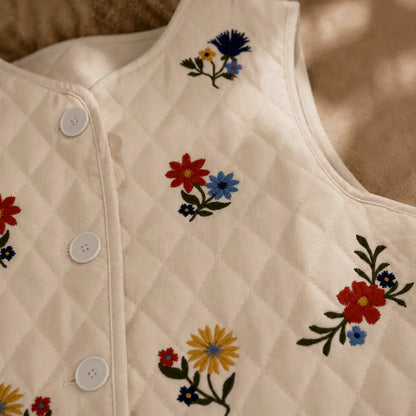 Gilet Crème Coton Matelassé Fleurs Brodées Détail- MA Company