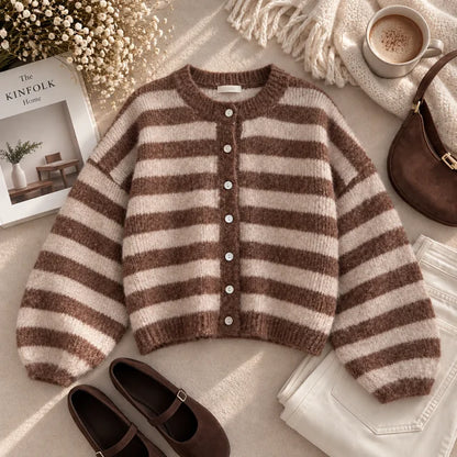 Gilet à rayures taupe et crème, doux et ultra tendance Sol Principale- MA Company