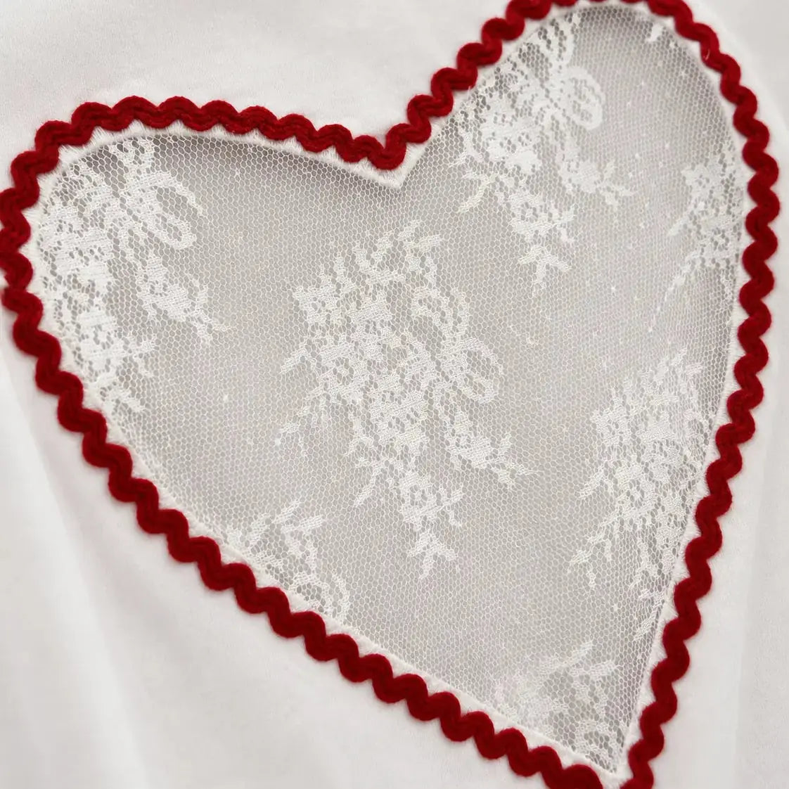 T-shirt Blanc Coeur En Dentelle D tail - MA Company